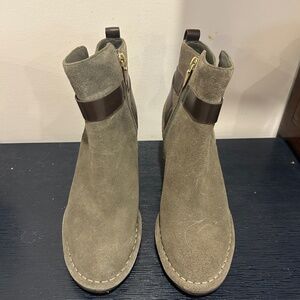 Fall booties. Extremely comfortable.